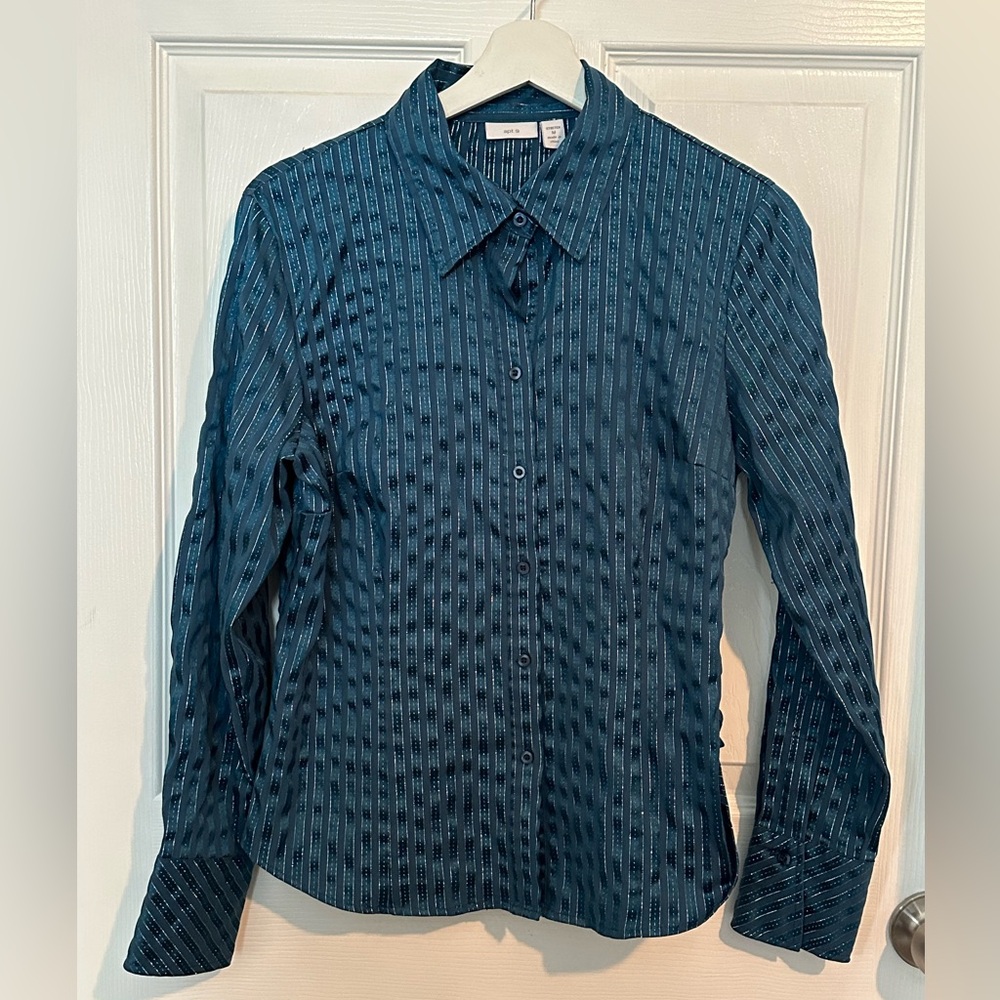 Apt. 9 Blue Metallic Button Down Shirt